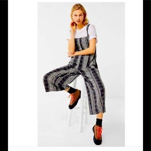 Urban Outfitters Edith Relaxed Square-Neck Wide Leg Cropped Jumpsuit